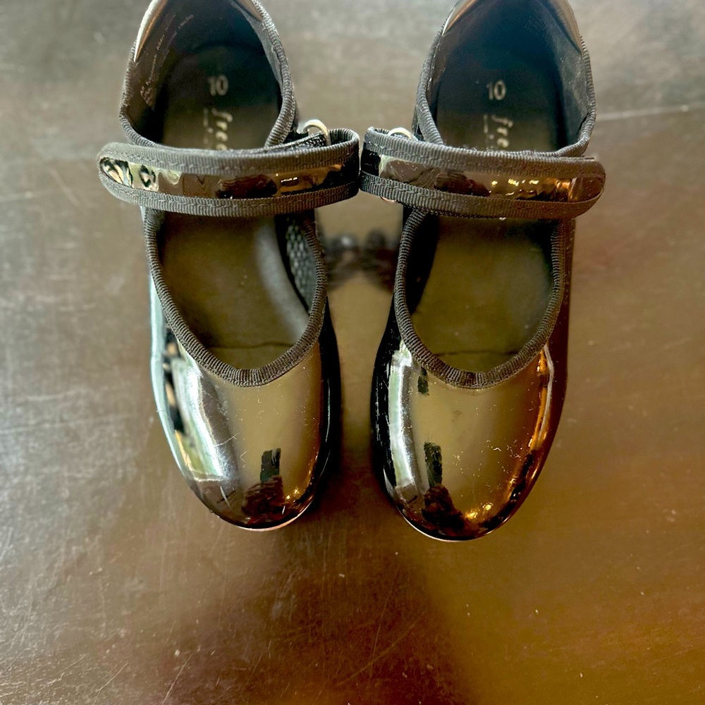 Size 10T black tap shoes. Velcro closure. Freestyle brand